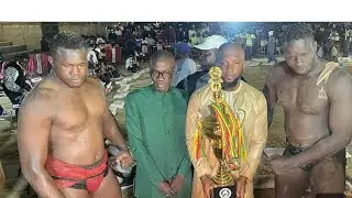 FINALE NGAGNE SENE VAINQUEUR SUR BROSS EL BANDIT LAMB NDANGANE MISE 30 BŒUFS 20 CHEVEUX 