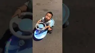 #baby #mevabe #embecuoi #funny #cute #automobile #cutebaby #beyeu #babyboy