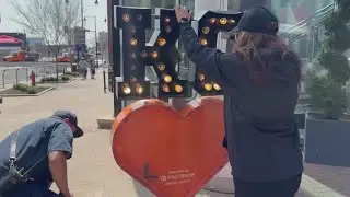 VIDEO: Wind blows over KC heart outside T-Mobile Center