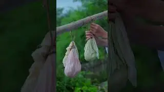 Transforming Fabric with Ice Dyeing | Crafting a Stunning Tang Dynasty Skirt by Hand