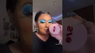 Material Girl 💁🏻&zwj;♀️💙🦋✨ #makeuptutorial #blueyeshadow #makeupartist #mua #makeup