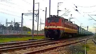 12859 Gitanjali Express crawling through Kachewani Railway Station near Tirora