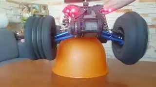 Pro-Line Super Swamper - balooning test (LiPo 3s)