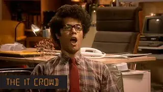 Jen Announces Douglas' PA Offering to Moss and Roy | The IT Crowd