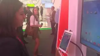 La Fundaci&oacute;n Vodafone presenta EVA Facial Mouse, una app controlable con la cara