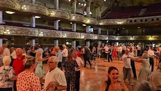 SINDY SWING at Blackpool Tower Ballroom - Phil Kelsall on the Wurlitzer.   August 2025