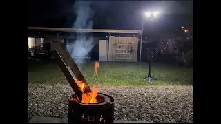 Kings Portable Tripod Light &ndash; Lights Up the Whole Campsite!