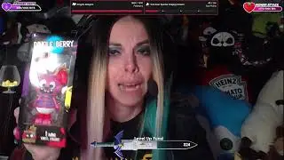 Powerwashing The Dirt Away - Make The Face? | #sophia_cormier on #Twitch