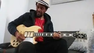 What an Amazing Guitar, which is pure eye Candy, but sounds great.