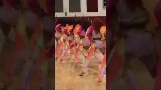Costumes Tea 🤏🏽 And Energy On Max!