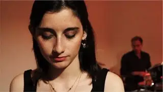 26 || Mora Russo (Canci&oacute;n Original)