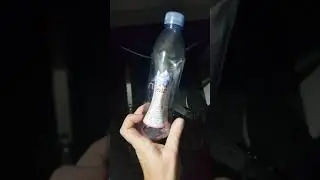 Cabin pressure in airplain affect on bottle of water