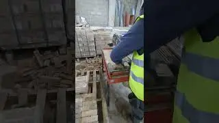 🔥 Learn some  #skills  🔥#brick slip corner cutting #construction  #viral #fyp #shorts