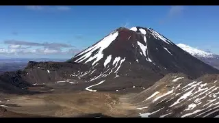 The Tongariro Alpine Crossing in Spring 🗻 - one of NZ best walks !