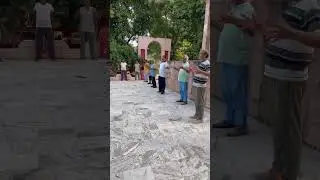Clapping/yoga