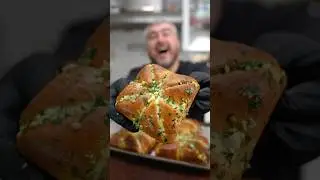 Sweet & Savory Garlic Bread ​⁠@Kingshawaiian