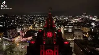 Liverbuilding light display