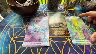 What do I need to know for July 2025 Tarot Oracle reading