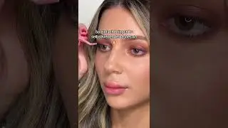 So einfach lassen sich selbstklebende Lashes anbringen! 😍#selbstklebendelashes #howto #shorts