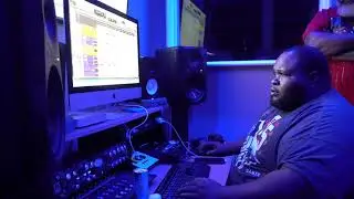 &ldquo;Welcome to Chicago&rdquo; studio session w/ Stefhon Daze, Fif Element & Yudago Music Group