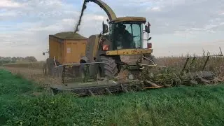 KRONE Big x 770 John deere 6210R volvo truck mais hackseln 2019