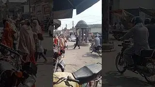 Busiest Chowk of Sheikhupura 🛍️ | Chatri Chowk Shopping Rush! #Shorts