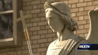 Community members, organizations mourn 4 victims killed in St. Louis crash