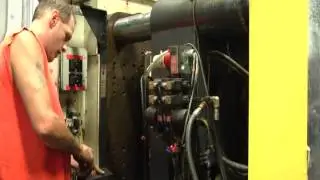 CHANGING A MOLD