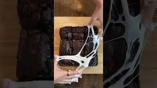 Easy Marshmallow Spiderweb Hack for Halloween desserts!