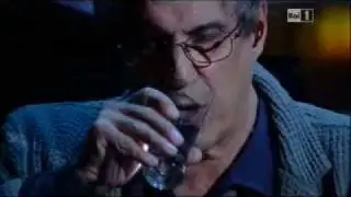 Tutto Adriano Celentano nella finale Sanremo 2012 (monologo, canzoni... pause!)