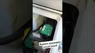 easily replace powerpole circuit board