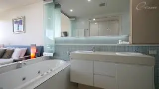 Room 32 - 3 Bedroom Apartment with Rooftop Spa