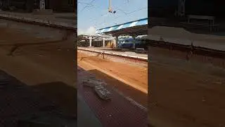 ED WDM3D with Mayiladuturai Sengottai Express arrives Dindigul Junction