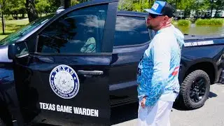 GAME WARDEN TOLD ME THIS 👮&zwj;♂️ SUMMER CRAPPIE FISHING WITH MY DAD & BROTHER‼️