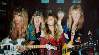 Holy Soldier Tear Down The Walls subtitulado
