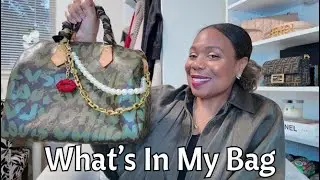 Inside My Louis Vuitton Graffiti Speedy | Handbag Winter Essentials