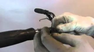 Mekskola - Justera Torpedo/Sram 3 växlade, byte av wire och reglage - Film 10