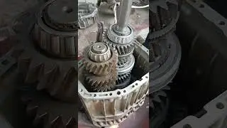 #gearbox #assembly #mercedestruck #subscribe