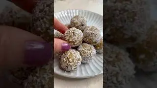 Almond, peanut butter + date bliss balls | #nobake #nobakedessert #vegan