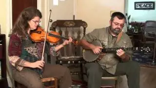Amy Buckinghoam on fiddle and Bob Buckingham on banjo do 