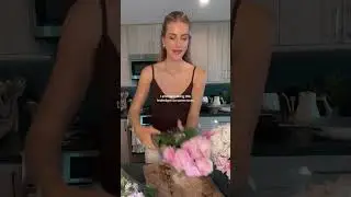 floral arrangement tutorial: turning $34 Trader Joe&rsquo;s flowers into a birthday gift for my mom