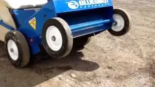 Bluebird Easyscape Lawn Thatcher