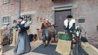 Spielleute Ratz Fatz und Rübe - Herr Mannelig und Der Betonmischer