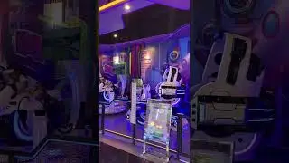 Pilhan game VRnya banyak banget di funworld bxchange #vr #game #funworld #robot #timezone