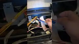 Как исправить ошибку F8E0 на плите Whirlpool #ремонтустройства #ремонтсвоимируками #сделайсам #ре...