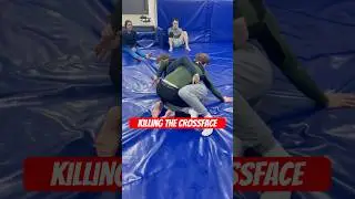 How to beat the crossface while playing octopus guard #grappling #bjj #jiujitsu #technique
