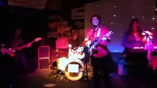 The Shake Ups - Half Girl