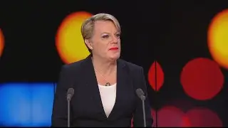 Eddie Izzard défie les genres, en français aussi