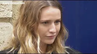 Christa THERET ( LOL ) d&eacute;filait pour Paco Rabanne lors de la Paris Fashion Week le 4 octobre 2020