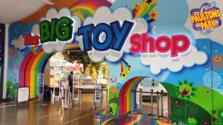 Big Toy Shop Tour at Paultons Park Home of Peppa Pig World (Dec 2021) [4K]